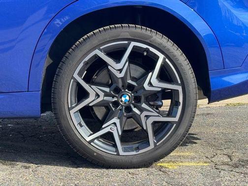 2025 BMW X2 M35i