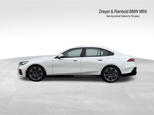 2025 BMW 540 i xDrive