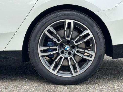 2025 BMW 540 i xDrive