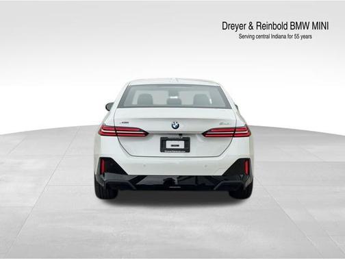 2025 BMW 540 i xDrive