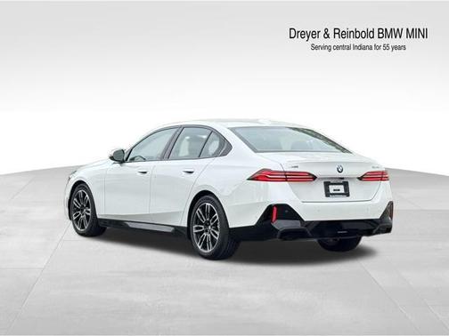 2025 BMW 540 i xDrive
