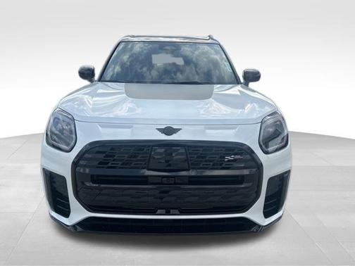 Nanuq White Metallic 2026 MINI Countryman Cooper S ALL4