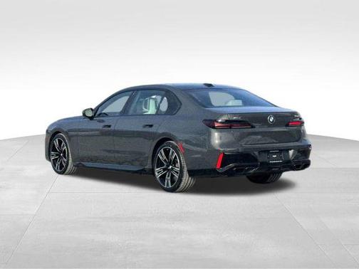 2023 BMW 760 i xDrive