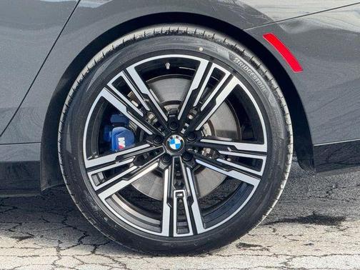 2023 BMW 760 i xDrive