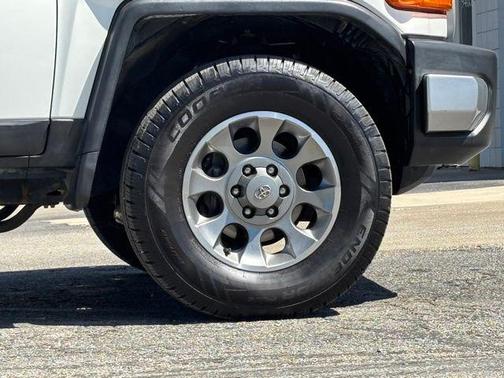 Iceberg White 2013 Toyota FJ Cruiser Base