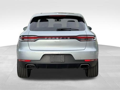2021 Porsche Macan Base