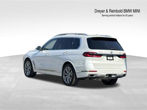 2025 BMW X7 xDrive40i