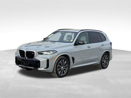 2025 BMW X5 M60i