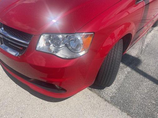 Redline 2 Coat Pearl 2016 Dodge Grand Caravan SXT