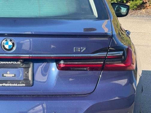 2022 BMW ALPINA B7 xDrive