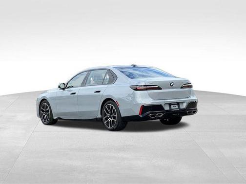 2024 BMW 760 i xDrive