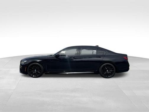 2022 BMW 750 i xDrive