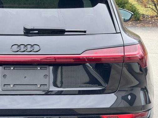 2023 Audi e-tron Premium Plus quattro