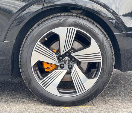 2023 Audi e-tron Premium Plus quattro