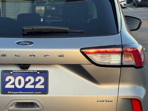 2022 Ford Escape Titanium