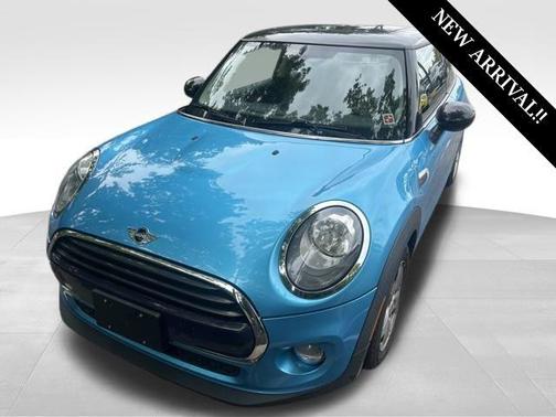 2016 MINI Hardtop Cooper