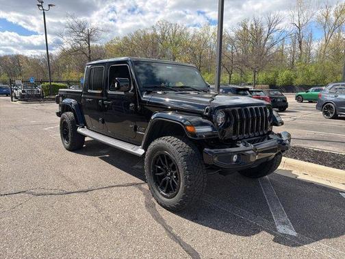 Black Clearcoat 2022 Jeep Gladiator High Altitude 4x4