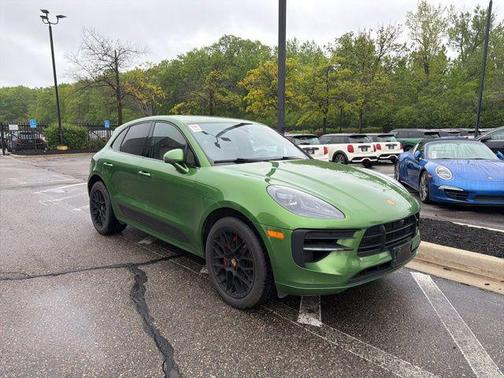 Mamba Green Metallic 2021 Porsche Macan Macan GTS