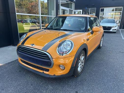 2016 MINI Hardtop Cooper
