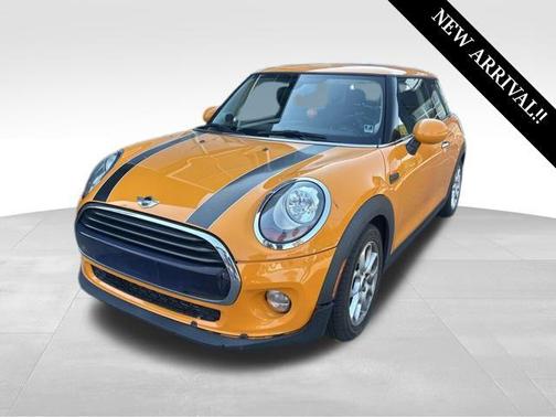 2016 MINI Hardtop Cooper