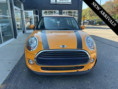 2016 MINI Hardtop Cooper