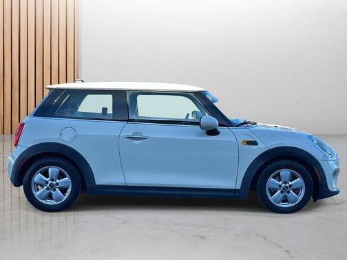 2016 MINI Hardtop Cooper