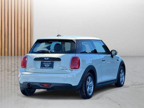 2016 MINI Hardtop Cooper