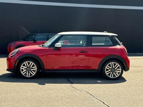 2025 MINI Hardtop Cooper