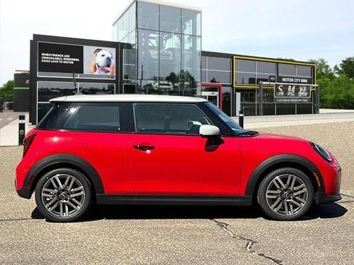 2025 MINI Hardtop Cooper