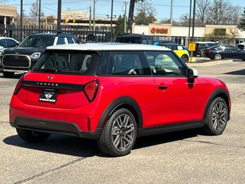 2025 MINI Hardtop Cooper