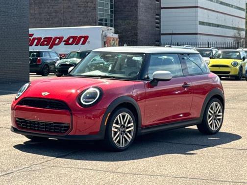 2025 MINI Hardtop Cooper