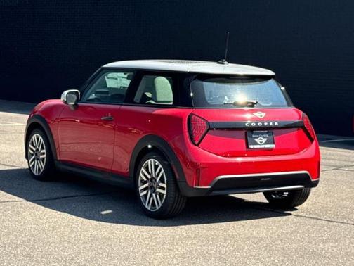 2025 MINI Hardtop Cooper