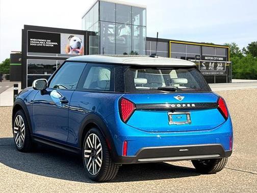 2025 MINI Hardtop Cooper