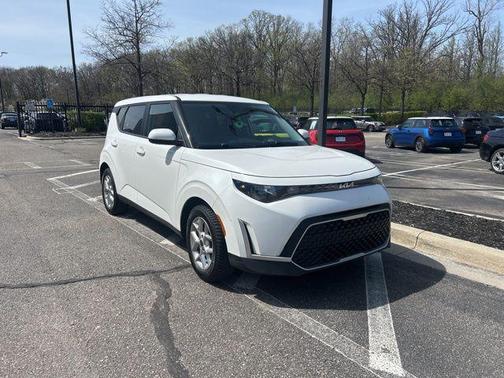 2023 Kia Soul LX