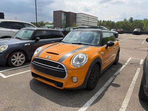 Volcanic Orange 2018 MINI Hardtop Cooper S