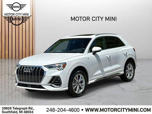 2024 Audi Q3 Premium 45 TFSI S line quattro Tiptronic