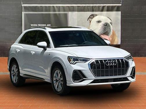 2024 Audi Q3 Premium 45 TFSI S line quattro Tiptronic