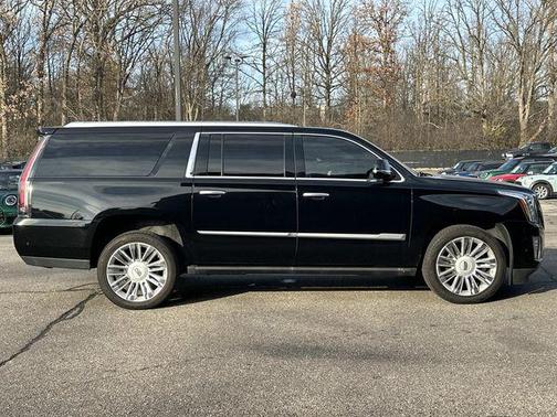 2018 Cadillac Escalade ESV Platinum