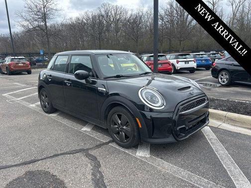 2023 MINI Hardtop Cooper S