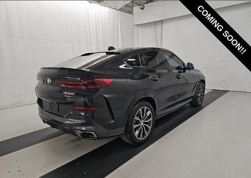 2022 BMW X6 M50i