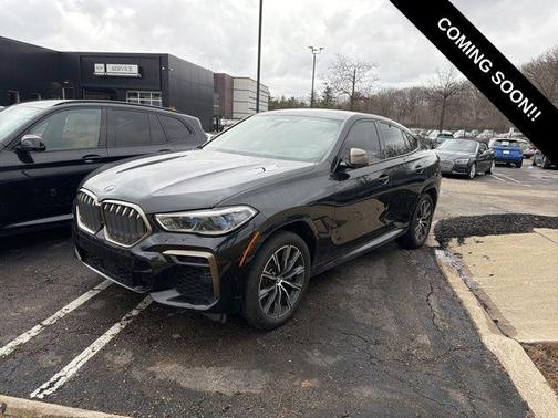 2022 BMW X6 M50i