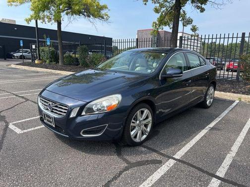 2013 Volvo S60 T5 Premier Plus