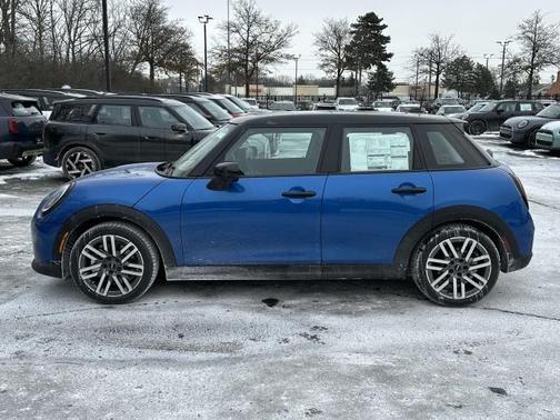 2025 MINI Hardtop Cooper