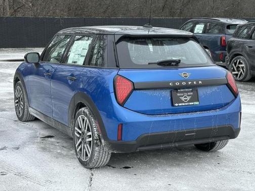 2025 MINI Hardtop Cooper