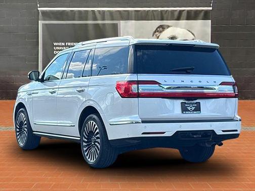 2018 Lincoln Navigator Black Label