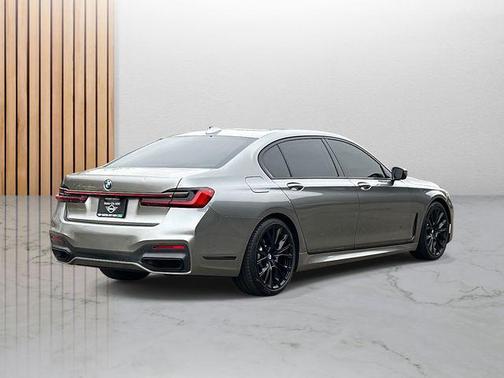 2022 BMW 750 i xDrive