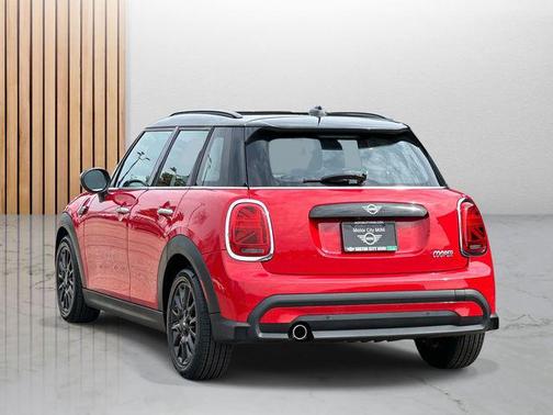 Chili Red 2022 MINI Hardtop Cooper