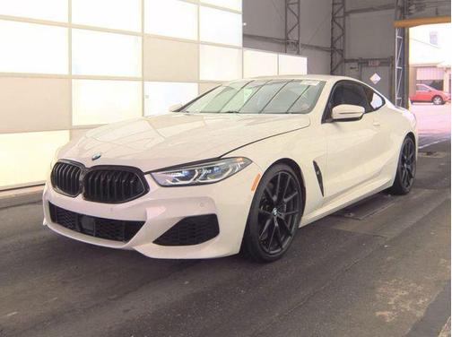 Alpine White 2022 BMW M850 xDrive