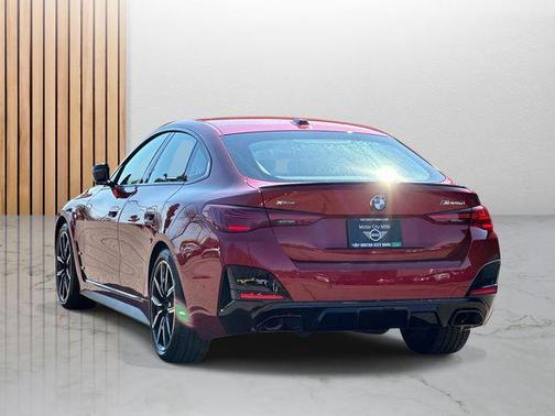 2025 BMW M440 i xDrive