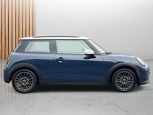 2025 MINI Hardtop Cooper